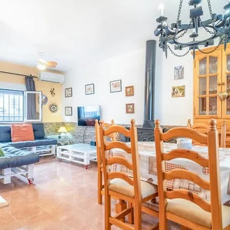 بيت للعطل Casa Colibri 2 نيرخا